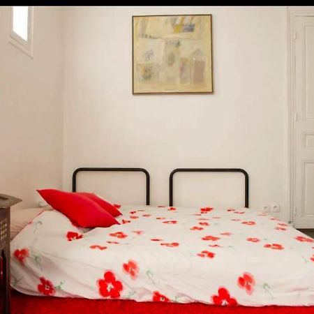 Appartement Proche Montmartre Париж Екстериор снимка