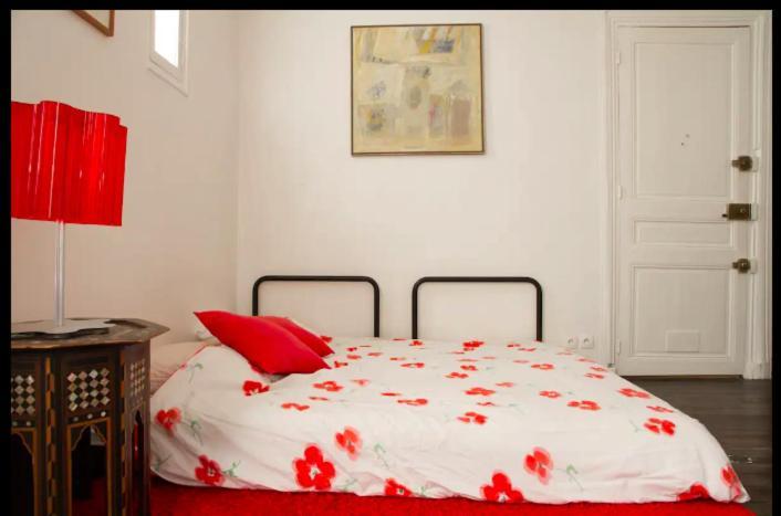 Appartement Proche Montmartre Париж Екстериор снимка